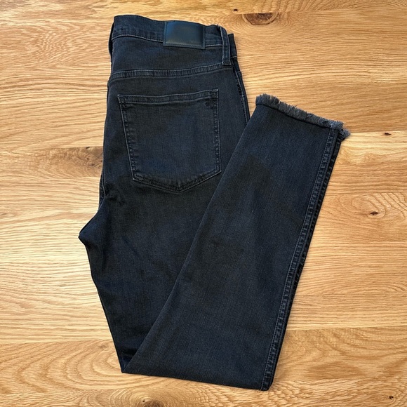 Madewell 10" High Rise Skinny in Berkeley Black - Picture 2 of 8